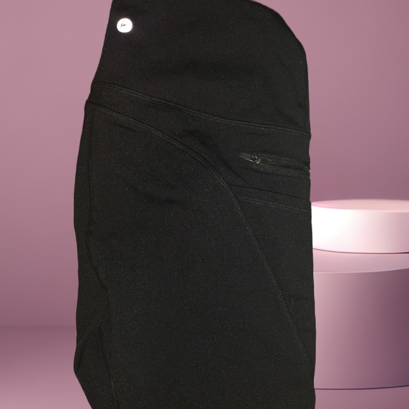90° Degree by Reflex Black Leggings With Extra Pockets - Picture 2 of 7